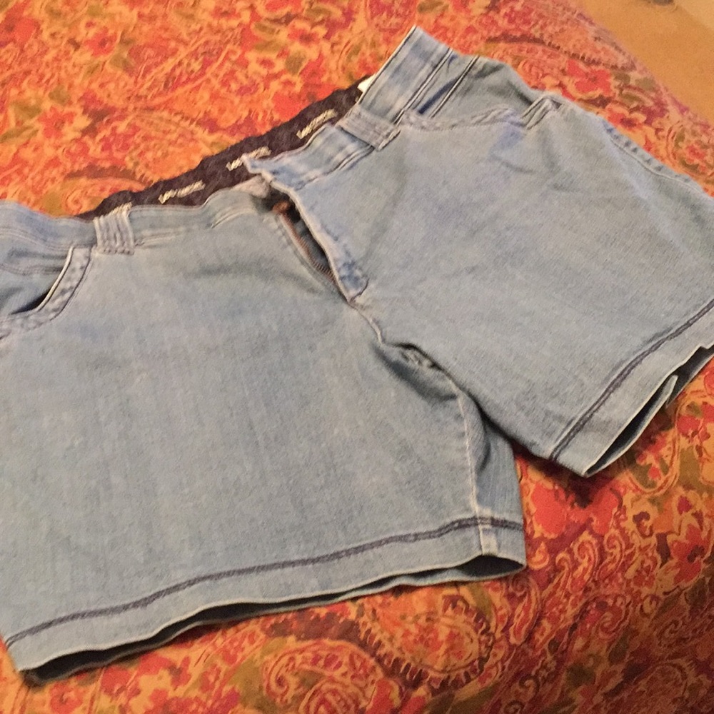 Lee’s Comfort shorts